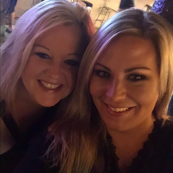 Meet your Posher, Lura - Picture 4 of 8